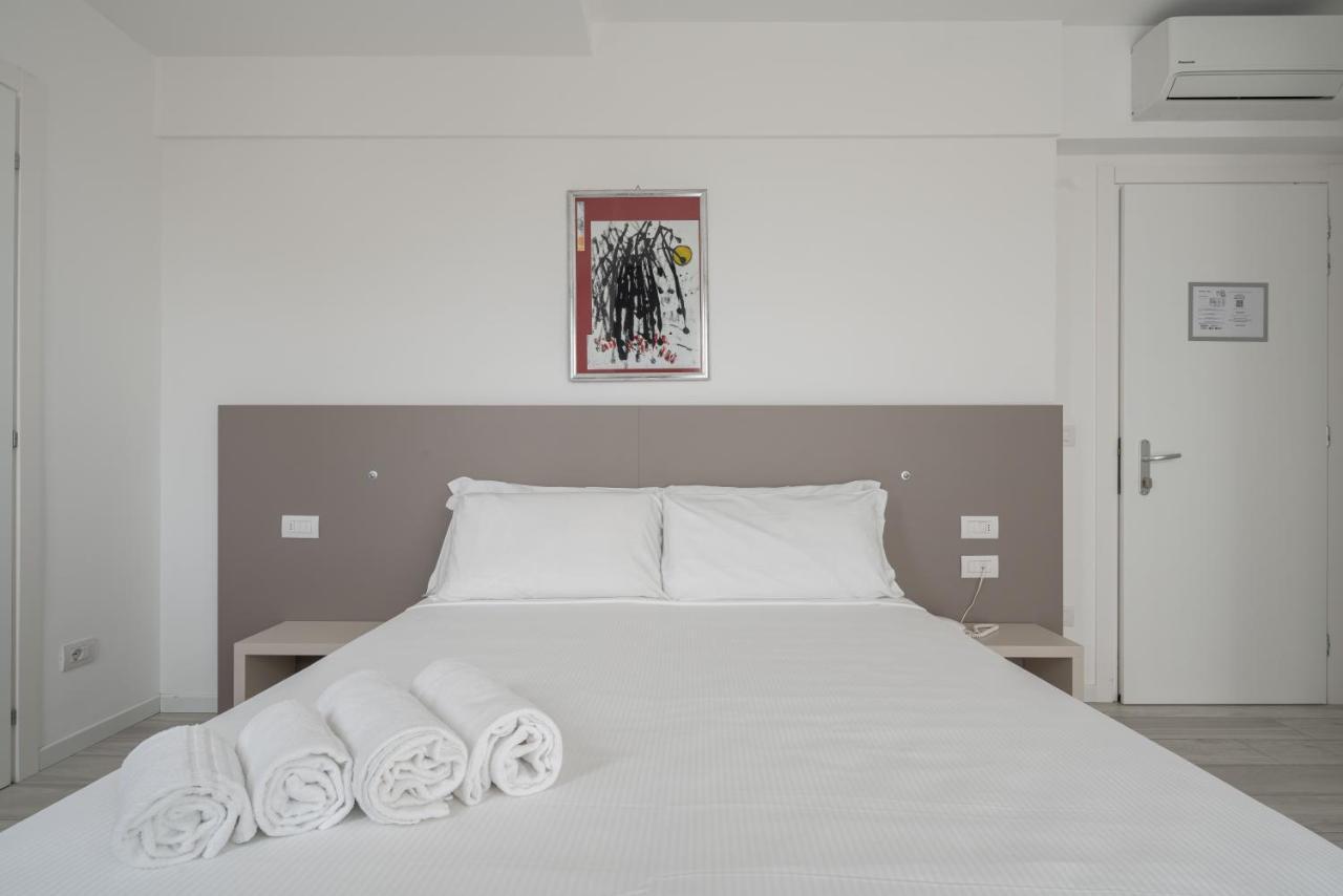 Hotel Boston 3 Stelle Superior Frontemare リド・ディ・イエゾロ エクステリア 写真